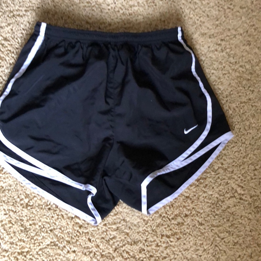 Women’s Nike Tempo Shorts